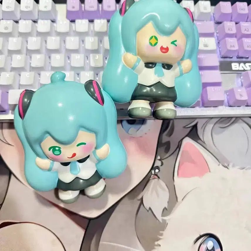 [BUNJANG] Hatsune Miku Squishy Plush Toy Figure (Sealed) / (미개봉) 하츠네미쿠 말랑이 스퀴시 인형 피규어