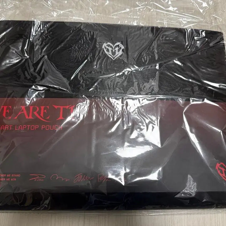 [BUNJANG] T1 Heart Laptop Pouch / T1 에이블리에디션 노트북 파우치