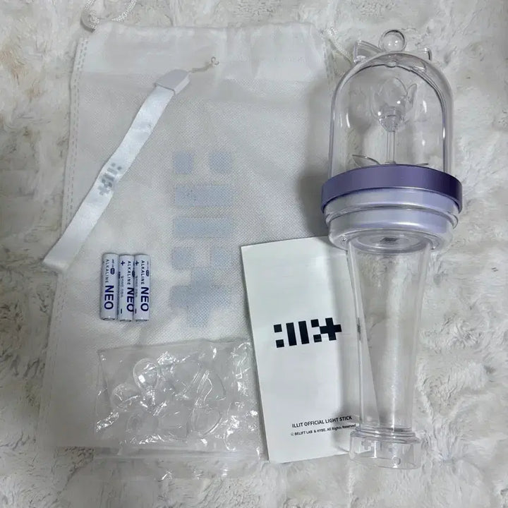 [BUNJANG] ILLIT Glow Stick / 아일릿 응원봉 글릿봉 양도