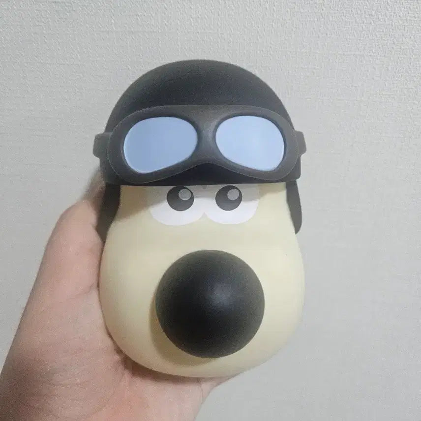 [BUNJANG] Wallace &amp; Gromit Gromit Pilot Piggy Bank / 월레스와 그로밋 그로밋 파일럿 저금통