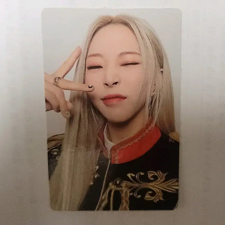 [BUNJANG] Moonbyul WORLD TOUR MUSEUM First Concert Photocard / 문별  WORLD TOUR MUSEUM 첫콘포카
