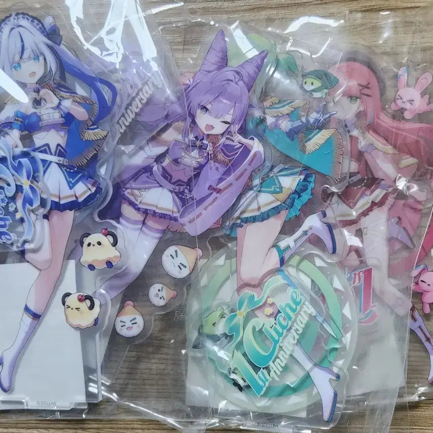 [BUNJANG] Stella Live Cliché 1st Anniversary Acrylic Stand Set / 스텔라이브 클리셰 1주년 아크릴 스탠드 세트