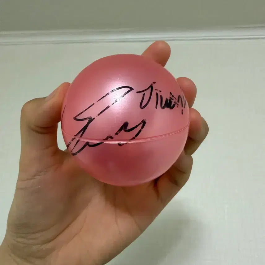 [BUNJANG] fromis_9 Park Ji-won Signed Baseball World Tour / 프로미스나인 미국 월드투어 박지원 싸인볼