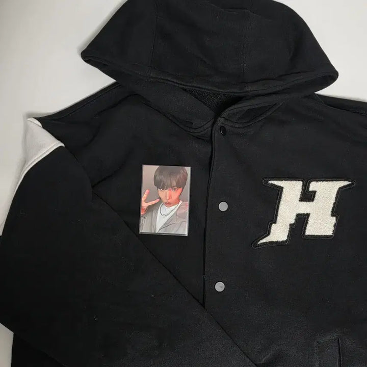 [BUNJANG] BTS J-Hope Varsity Jacket Hope On The Stage Photocard / 포카 O) 홉온스 바시티 자켓 후드 방탄 제이홉 정호석 bts jhope varsity jacket hopeonthestage photocard
