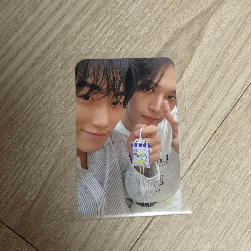 [BUNJANG] ATEEZ Wooyoung San Umbrellas Photocard / 에이티즈 에이티니 팬미팅 우영 산 우산 포카