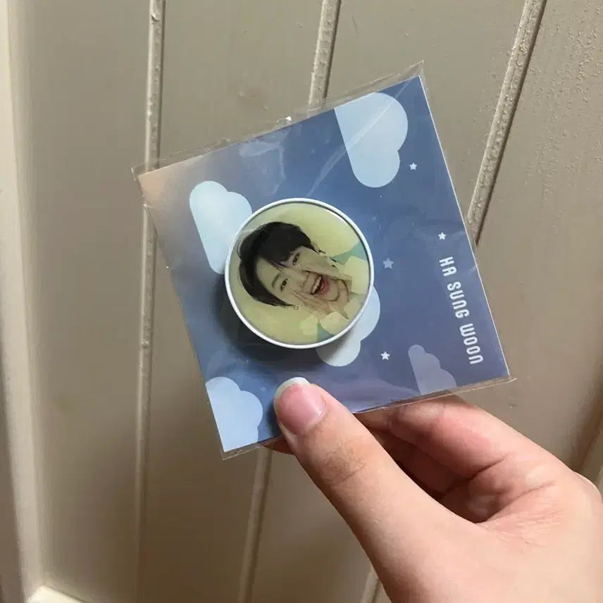 [BUNJANG] Ha Sung Woon Official Merchandise Roll Sticker &amp; Grip Talk / 하성운 공식 굿즈 MD
