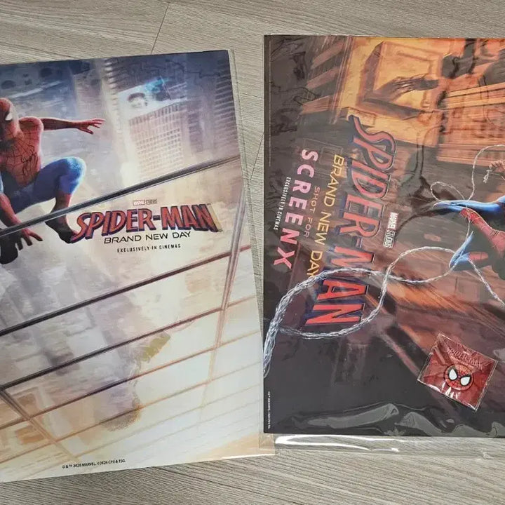 [BUNJANG] Spider-Man: Brand New Day SCREENX Lenticular A3 Poster &amp; Badge Bundle Set (Sealed) / [미개봉]스파이더맨: 브랜드 뉴 데이 SCREENX, 랜티큘러 A3 포스터, 뱃지 일괄 판매