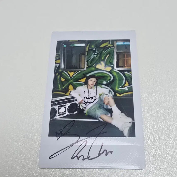 [BUNJANG] iKON Kim Jinhwan Autographed Polaroid / 아이콘 김진환 친필싸인 폴라로이드