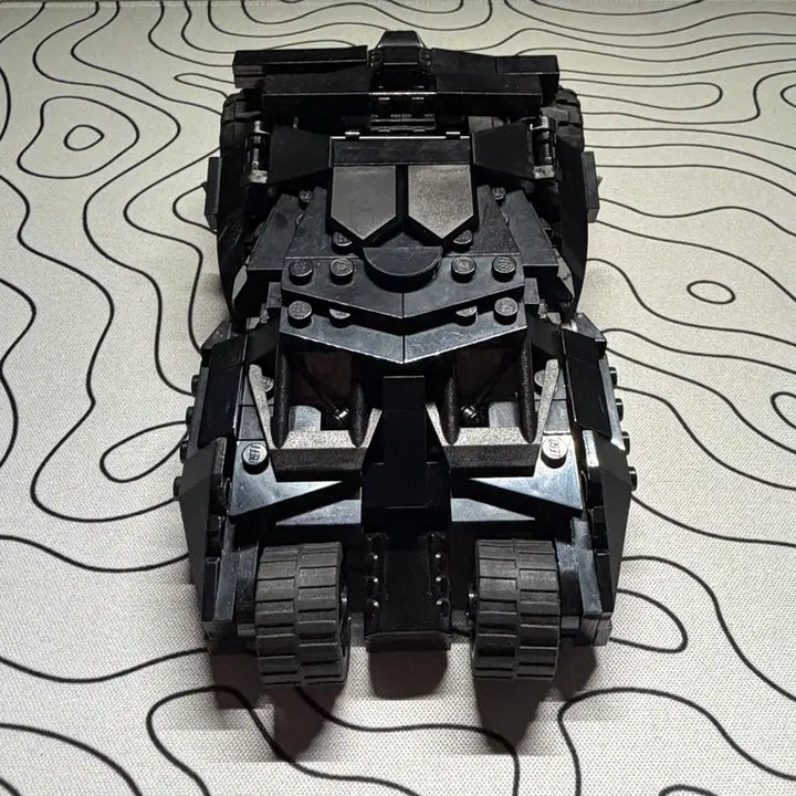 [BUNJANG] LEGO Batman Tumbler (Stick Artist Version) + 76240 Dark Knight Batman Minifigure / 레고 배트 텀블러(스틱 작가님 버전)+76240 다크나이트 배트맨 미니 피규어
