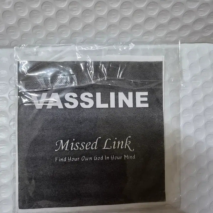 [BUNJANG] Vaseline 2001 Missed Link EP Album Unsealed CD / (초희귀)바셀린 2001년초기비정규EP앨범Missed Link  미개봉cd 올려봅니다  찍찍이로 되어있습니다