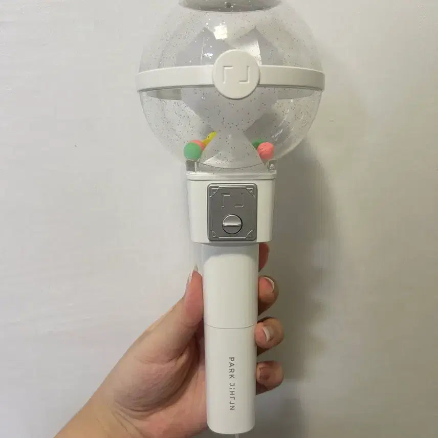 [BUNJANG] Park Ji Hoon Official Lightstick Set (Photocard Included, Unused) / 박지훈 공식 응원봉 뽑봉 (포카 포함+미사용)