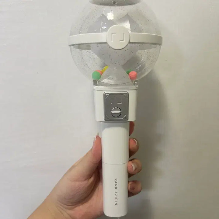 [BUNJANG] Park Ji Hoon Official Lightstick Set (Photocard Included, Unused) / 박지훈 공식 응원봉 뽑봉 (포카 포함+미사용)