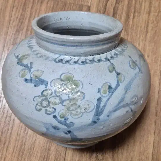 [BUNJANG] Joseon Dynasty Celadon Porcelain Jar with Plum Blossom, Butterfly, and Grass Motifs / 조선시대 청화백자 매화,나비,초문 항아리