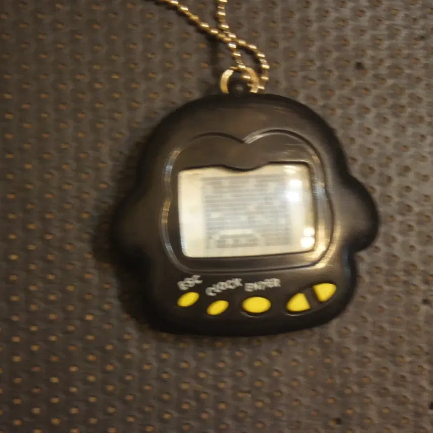 [BUNJANG] Vintage Mini Game Console Keychain / 빈티지게임기 키링 열쇠고리 미니게임 빈티지데코악세사리 인테리어소품 빈티지소품UU