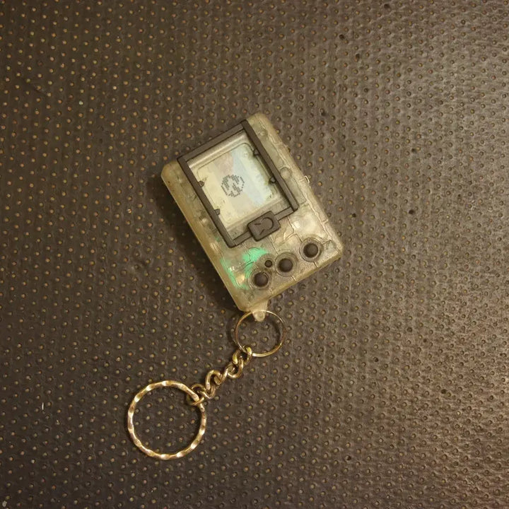 [BUNJANG] Vintage Mini Game Machine Keychain / 빈티지게임기 키링 열쇠고리 미니게임 빈티지데코악세사리 인테리어소품 빈티지소품UU