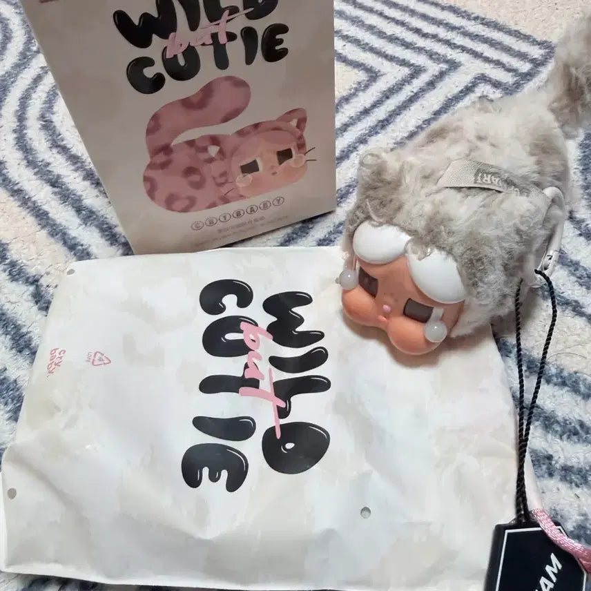 [BUNJANG] Pop Mart Crybaby Wild but Cute Series Vanilla Cat Figure / 팝마트 크라이베이비 와일드 벗 큐티 시리즈 바닐라 냥이