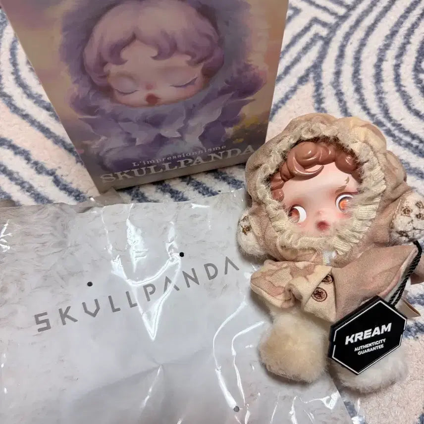 [BUNJANG] Pop Mart Skullpanda Garden of Light Series Amber / 팝마트 스컬판다 빛의정원 시리즈 앰버
