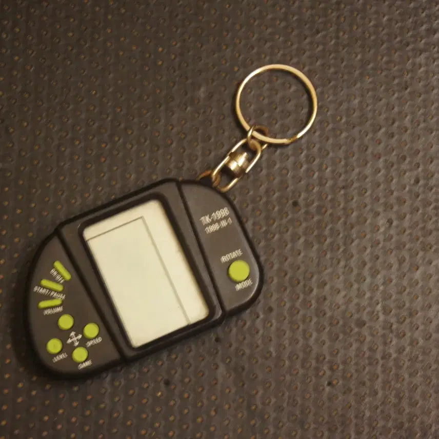 [BUNJANG] Vintage Game Console Mini Keychain / 빈티지게임기 키링 열쇠고리 미니게임 빈티지데코악세사리 인테리어소품 빈티지소품UU