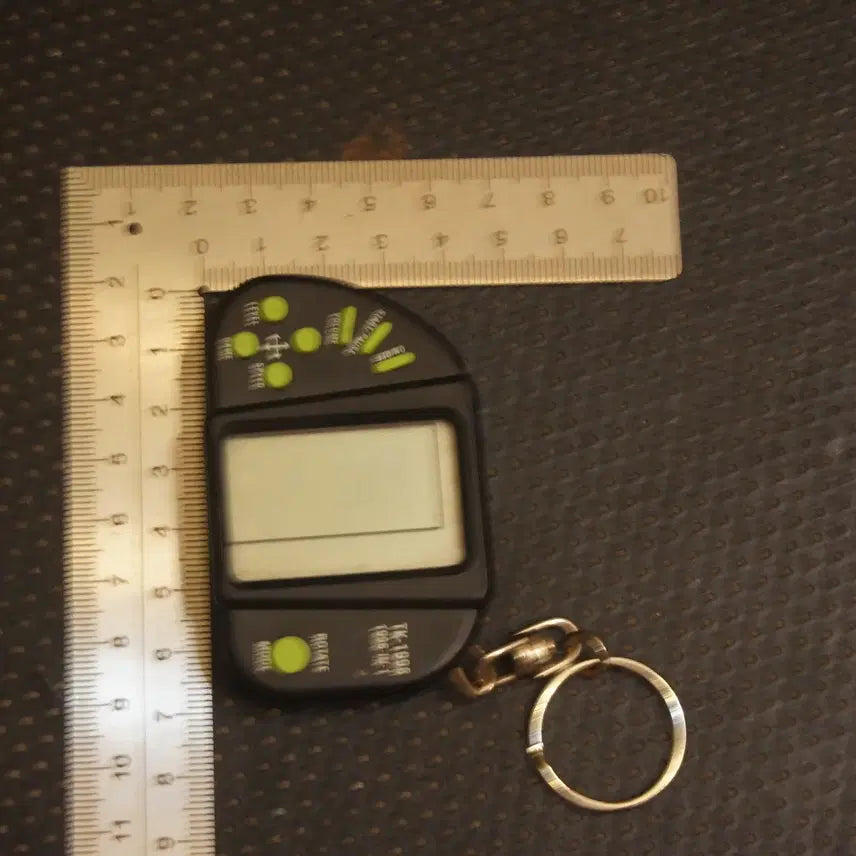 [BUNJANG] Vintage Game Console Mini Keychain / 빈티지게임기 키링 열쇠고리 미니게임 빈티지데코악세사리 인테리어소품 빈티지소품UU