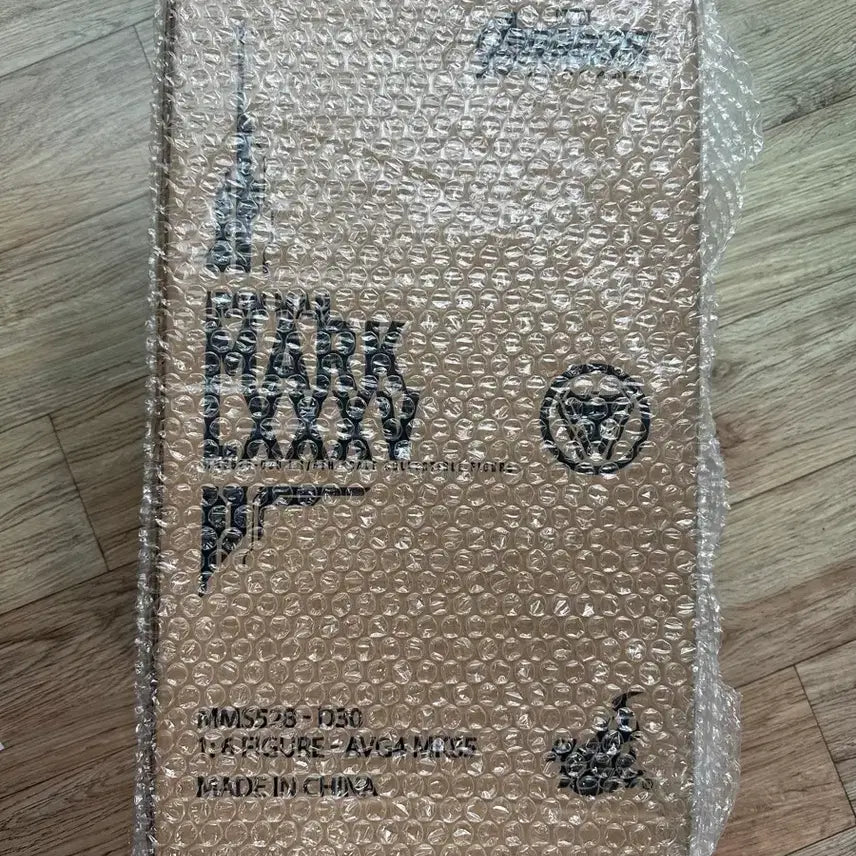 [BUNJANG] Hot Toys MMS528D30 Iron Man Mark 85 Sealed / 핫토이 MMS528D30 아이언맨 마크85 카톤 미개봉