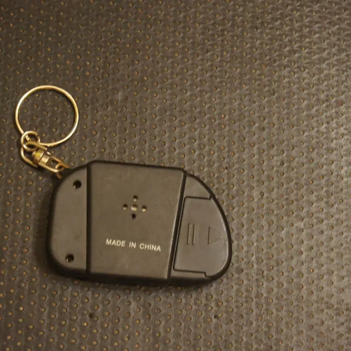 [BUNJANG] Miniature Vintage Game Console Keychain / 빈티지게임기 키링 열쇠고리 미니게임 빈티지데코악세사리 인테리어소품 빈티지소품UU