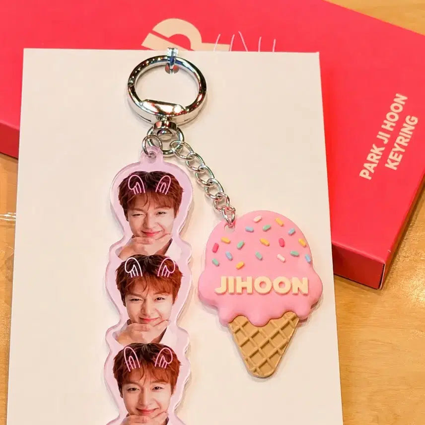 [BUNJANG] Park Ji Hoon Baskin Robbins Agungppang Tanghulu Keychain / 박지훈 배스킨 아궁빵 탕후루 키링
