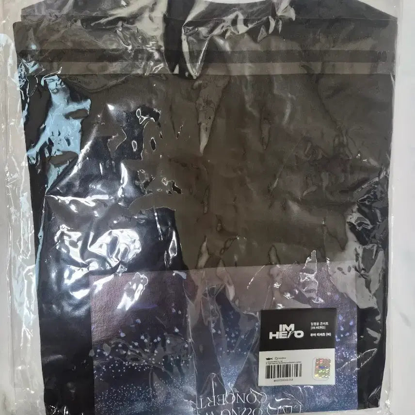 [BUNJANG] Lim Young Woong IM HERO Tour T-Shirt (M) Sealed New / 임영웅 콘서트 IM HERO 투어 티셔츠 반팔티 (M)미개봉 새상품