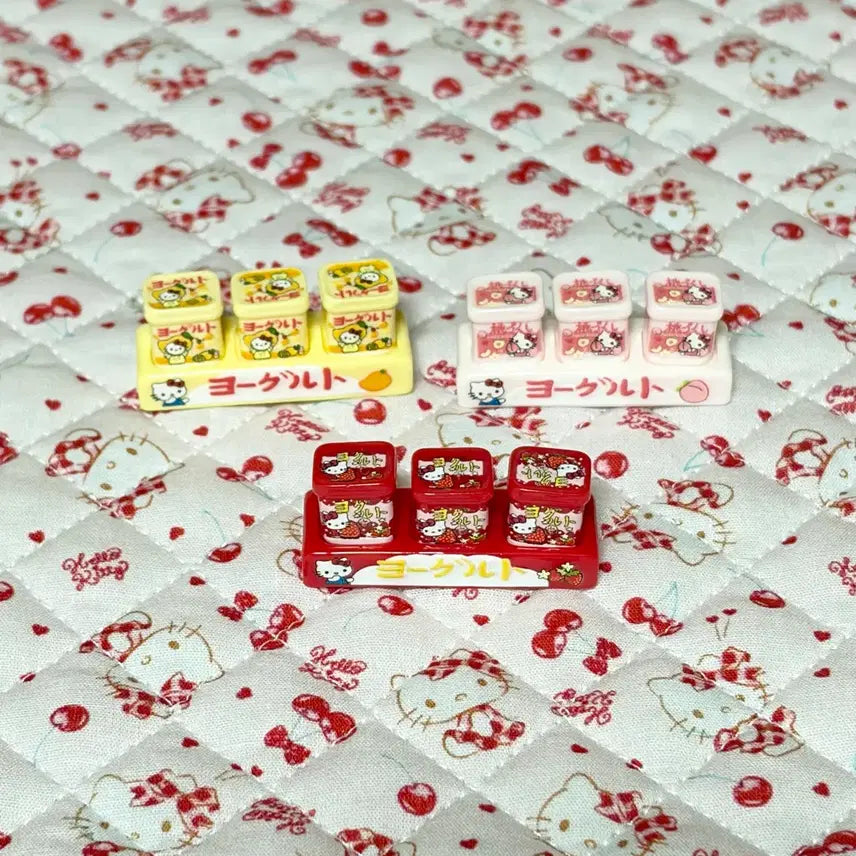 [BUNJANG] Miniature Kitty Yogurt / 미니어쳐 키티 요거트