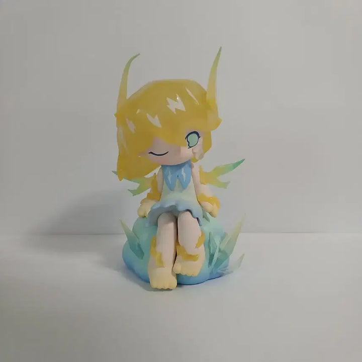 [BUNJANG] Pop Mart Azura Fantasy Nature Lightning Figure / 팝마트 아주라 판타지 네이처 라이트닝 피규어