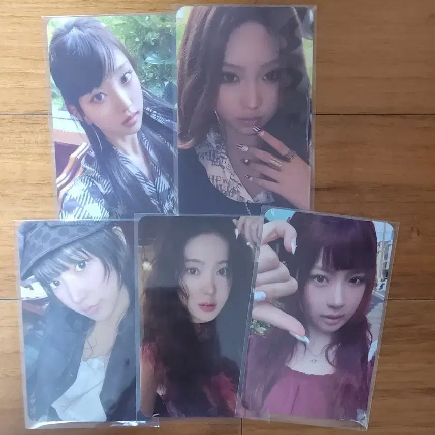 [BUNJANG] WhyKiiKiii Pop Off Pop Off Broadcast Photocard Set (5 pcs) / [판매] 키키 와이키키 공방포카 세트