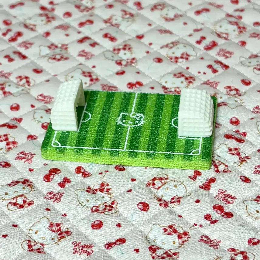 [BUNJANG] Miniature Kitty Soccer Field / 미니어쳐 키티 축구장