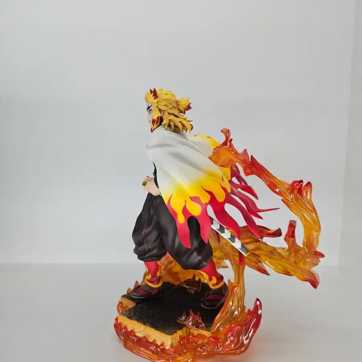 [BUNJANG] Megahouse GEM Kyojuro Rengoku Figure / 메가하우스 gem 렌고쿠 피규어