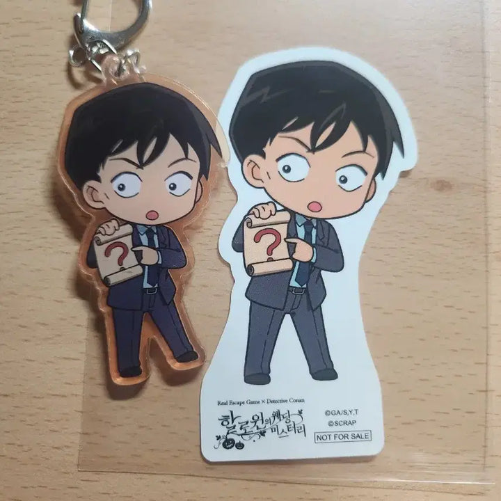 [BUNJANG] Detective Conan Acrylic Keyring &amp; Sticker Set / 명탐정 코난 다카기 신형사 아크릴 키링 스티커 세트