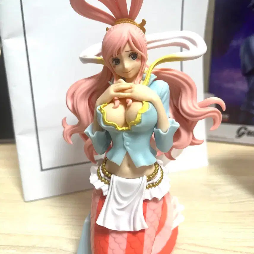 [BUNJANG] One Piece Shirahoshi Figure / 원피스 시라호시 피규어
