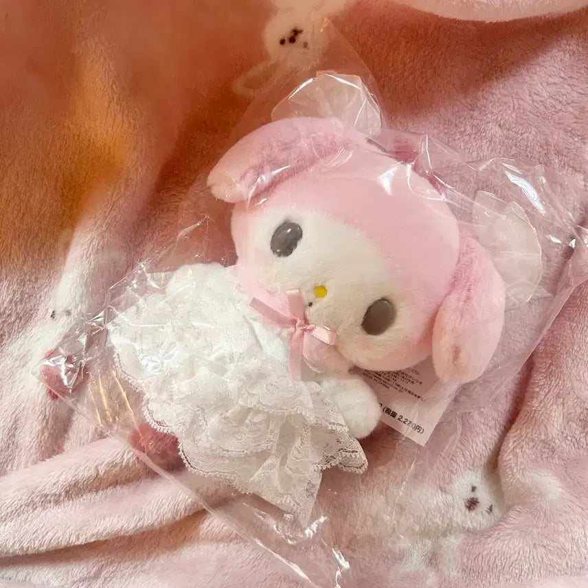 [BUNJANG] Sanrio Lady My Melody Mascot White / 산리오 레이디 마이멜로디 마스코트 화이트 마이멜로디 생일 꽃 레이스 웨딩