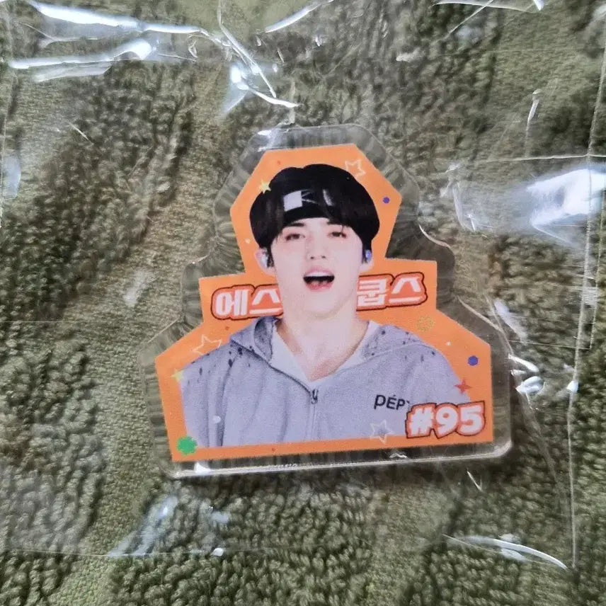 [BUNJANG] SEVENTEEN S.COUPS Acrylic Clip / 세븐틴 에스쿱스 아크릴 집게