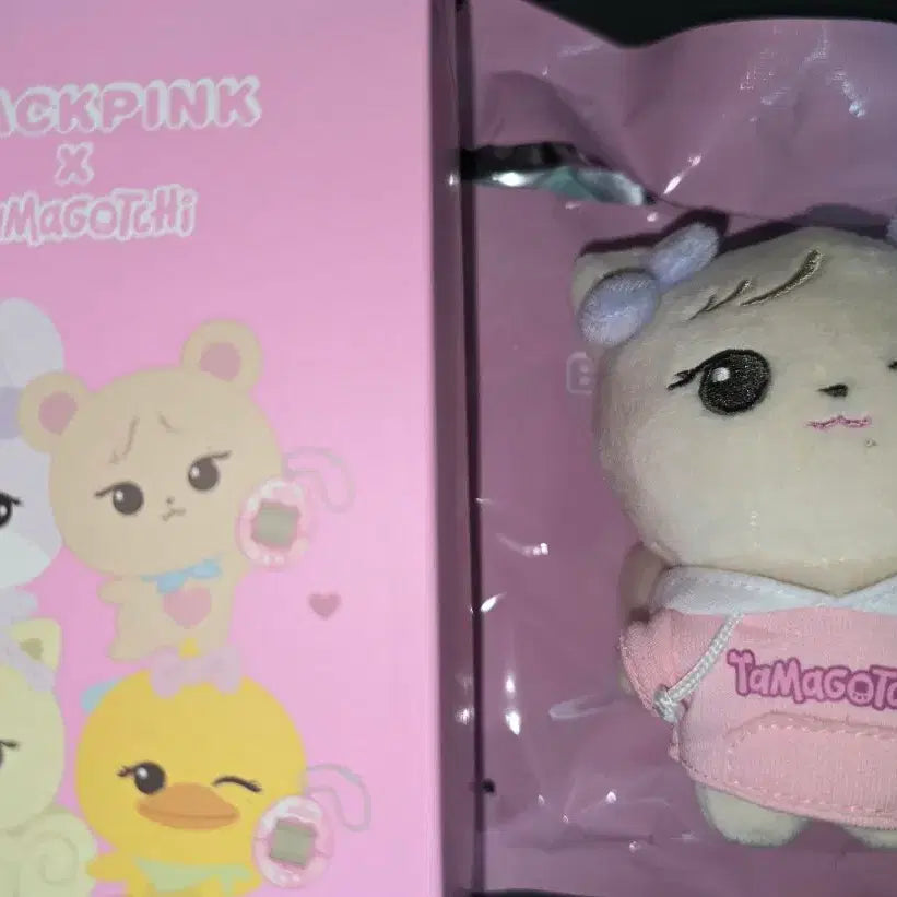 [BUNJANG] BLACKPINK x Tamagotchi Collaboration Rosie Plush Doll (Official) / 블랙핑크 데드라인 BLACKPINK x 다마고치 TAMAGOTCHI PLUSH 콜라보 MD Rosie 인형 희귀 지수 제니 리사 로제 포토카드 포카 공식 원가이하양도