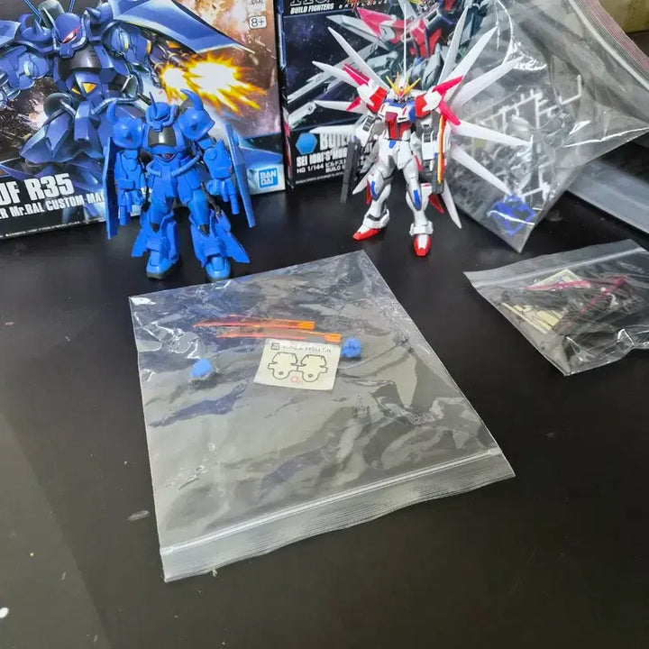 [BUNJANG] HG Build Strike Galaxy Cosmos Gunjap Model Kit - Pre-assembled / (hg)구프R35,빌드스트라이크 갤럭시 코스모스 가조립 일괄