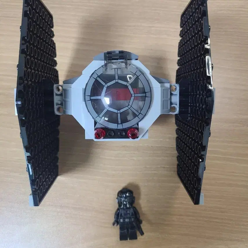 [BUNJANG] LEGO Star Wars TIE Fighter / 레고 스타워즈 타이파이터