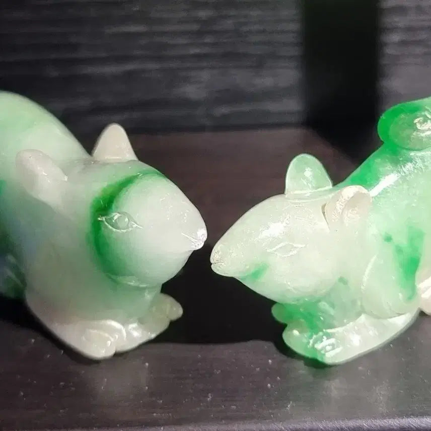 [BUNJANG] Pair of Jade Animal Sculptures (Mouse) / 30년 넘은 비취 동물 옥 쥐 조각품 한 쌍