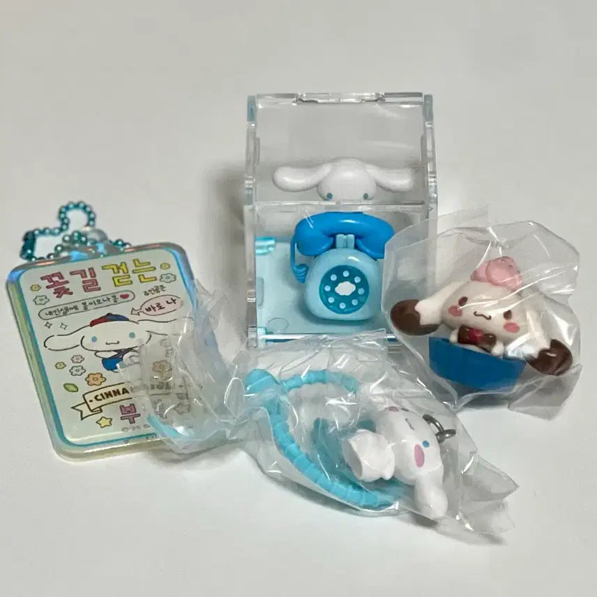 [BUNJANG] Cinnamoroll Figure &amp; Keychain Set / 시나모롤 피규어+키링 세트판매