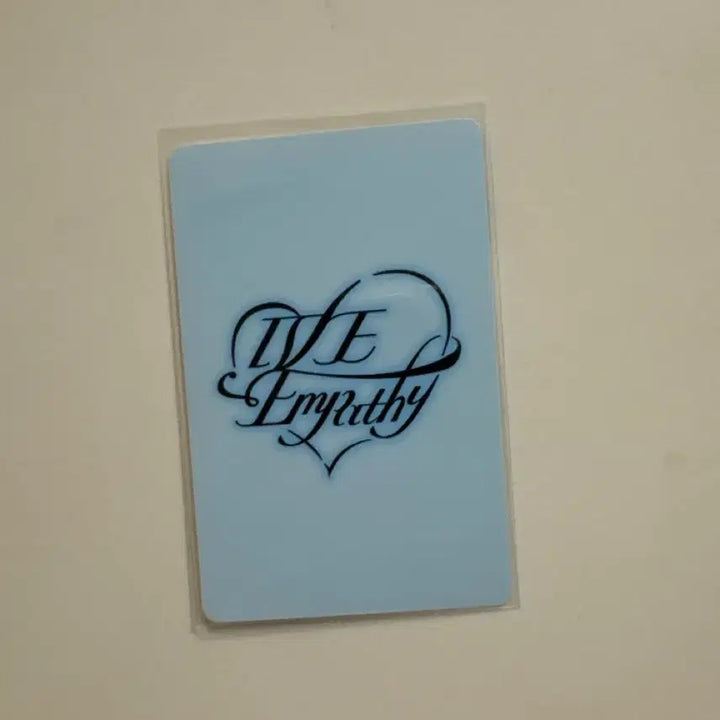 [BUNJANG] IVE Rei Empathy Photocard (Minor Flaws) / 이서언냐 엠파시 포카 (미세하자 있어용..ㅠ)