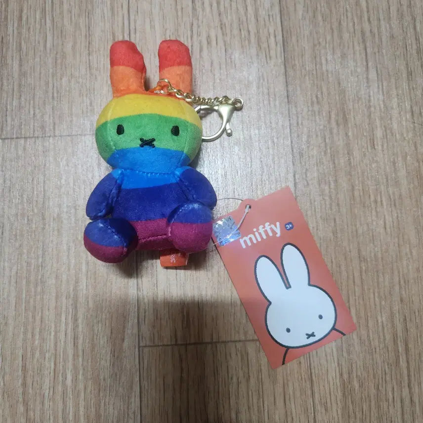 [BUNJANG] Miffy Rainbow Plush Keychain / 무지개 미피 인형 키링 판매합니다
