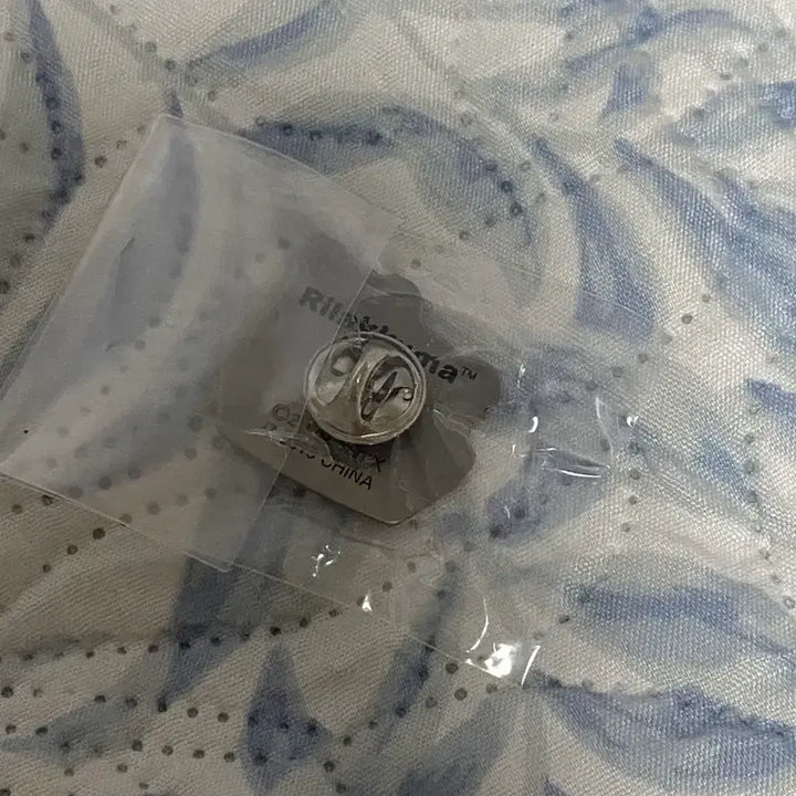 [BUNJANG] Rilakkuma Osaka Limited Pin Badge / 리락쿠마 오사카 한정 핀뱃지