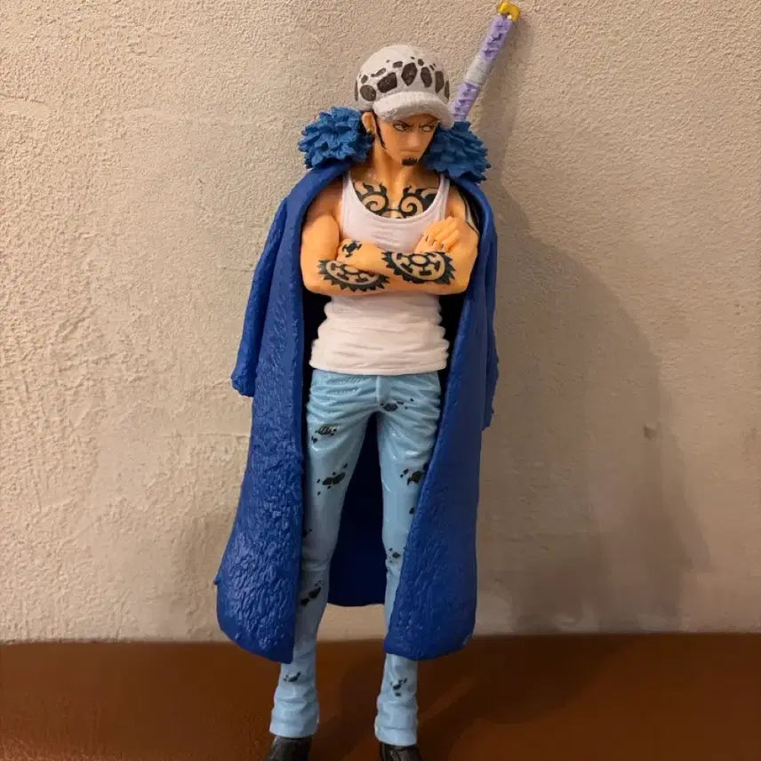 [BUNJANG] One Piece Trafalgar Law Figure / 원피스 트라팔가  피규어