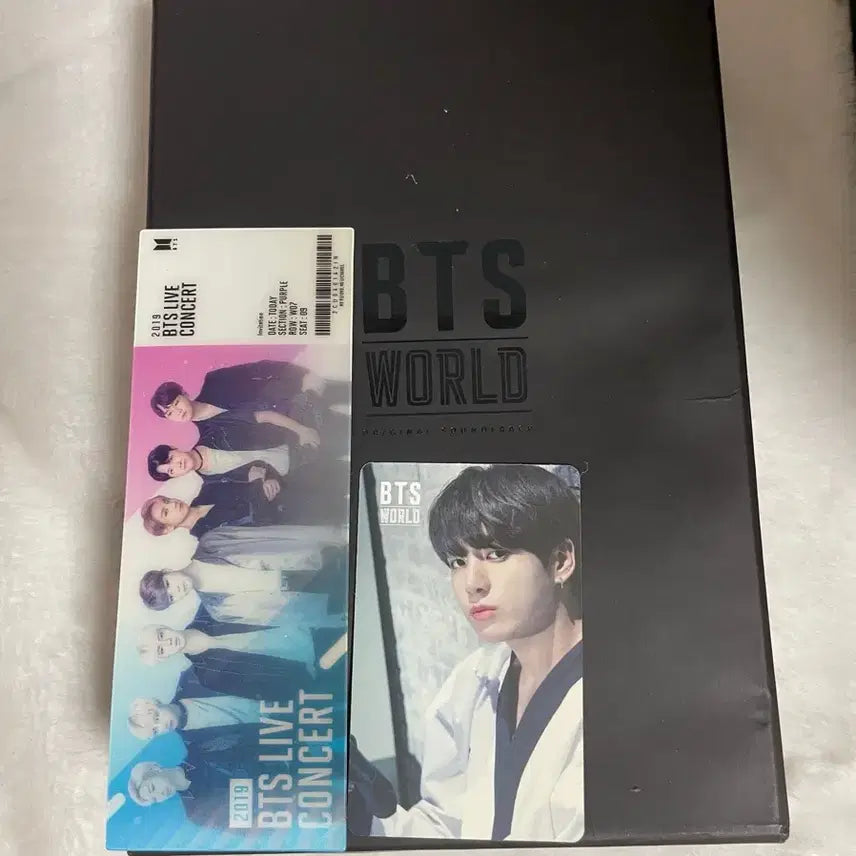 [BUNJANG] BTS WORLD Jungkook Double-Sided Photocard / BTS WORLD 정국 양면 포카 포함 양도 포토카드 전정국 jungkook bts 비월 비티에스월드