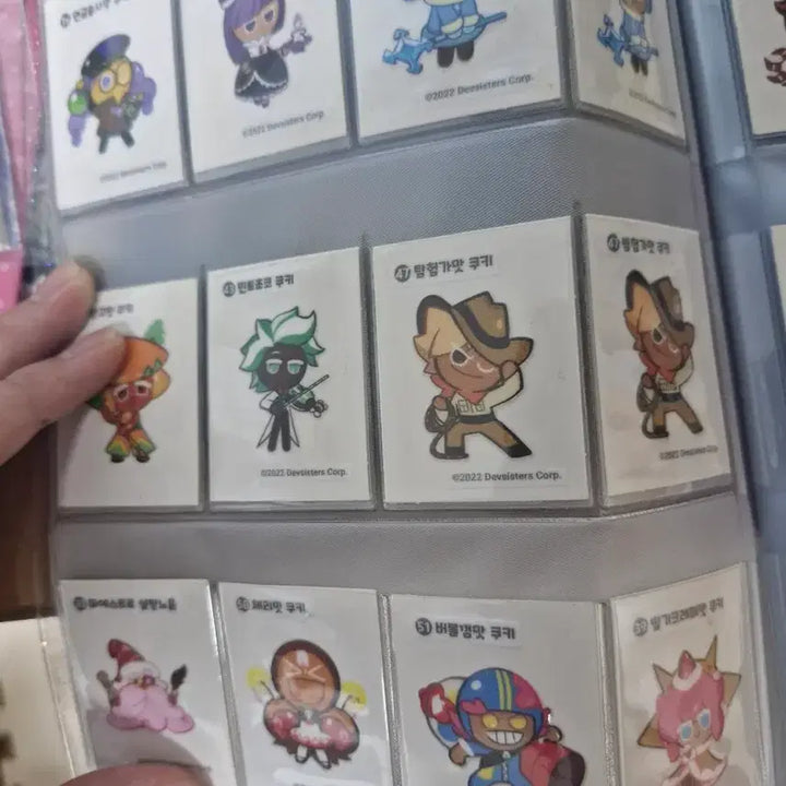 [BUNJANG] Cookie Run Sticker Bundle / 쿠키런띠부실 일괄팝니다