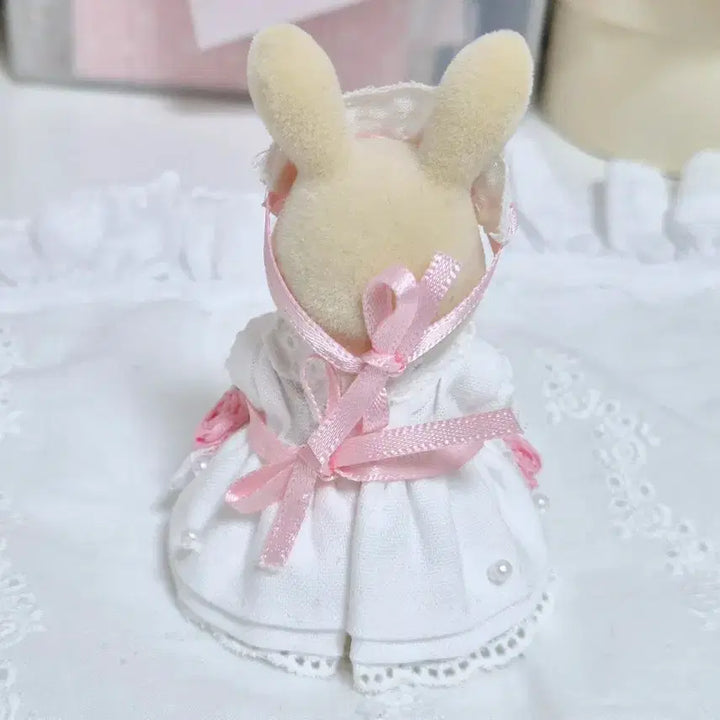 [BUNJANG] Sylvanian Families Milk Rabbit Girl Outfit Bundle / 실바니안 밀크토끼소녀 의상일괄