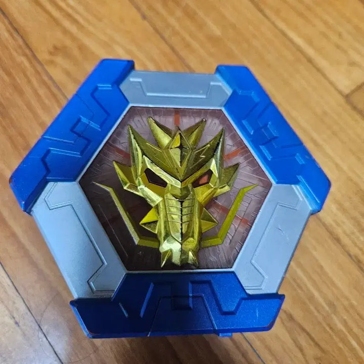 [BUNJANG] Magic Warrior YU-KENDO Hexagonal Dragon Head Keyholder / 마법전사 유캔도 키홀더