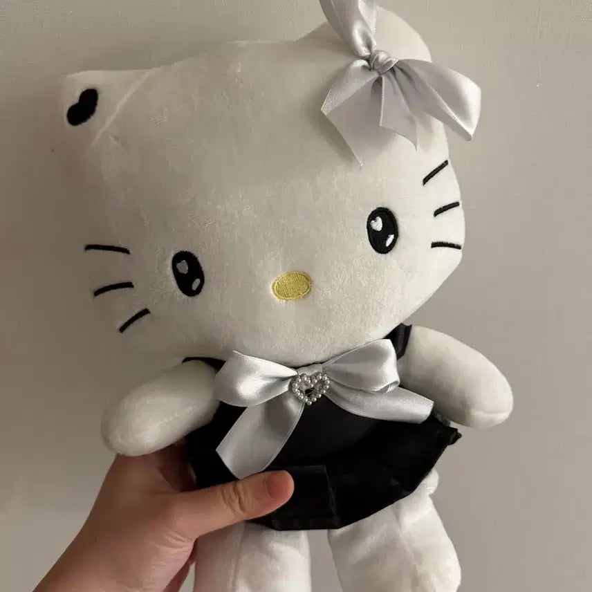 [BUNJANG] Black Kitty Tuxedo Plush Doll / 블랙 키티 인형